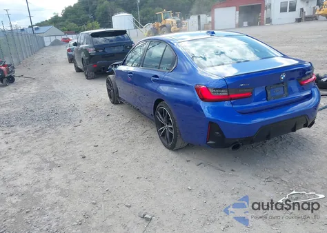 2023 BMW 330I xDrive z USA, uszkodzony, nr VIN 3MW89FF06P8D56548